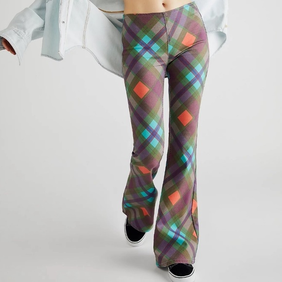 NWOT Free People Penny Pull On Plaid Tartan Flares Jeans Z571 - Picture 2 of 6